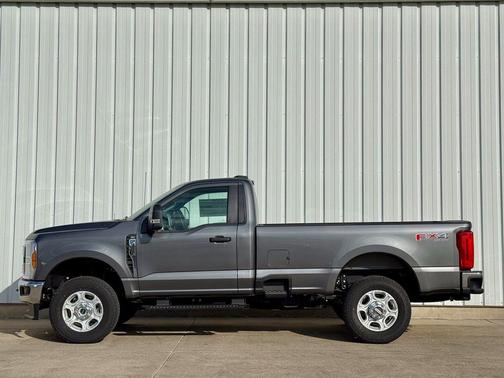 2025 Ford F-350 XLT
