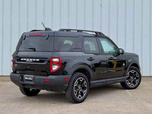 Shadow Black 2025 Ford Bronco Sport Outer Banks