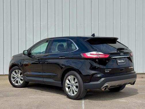 Agate Black Metallic 2019 Ford Edge Titanium