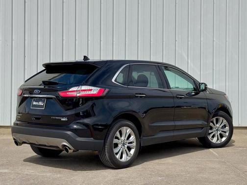 Agate Black Metallic 2019 Ford Edge Titanium
