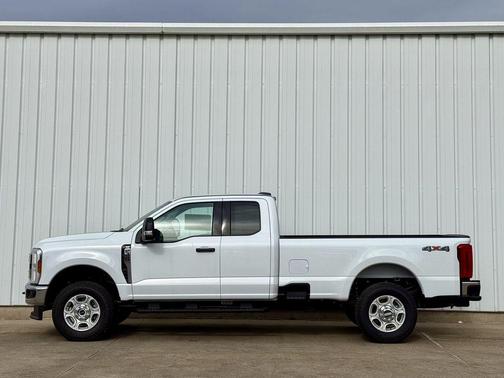 2026 Ford F-350 XLT