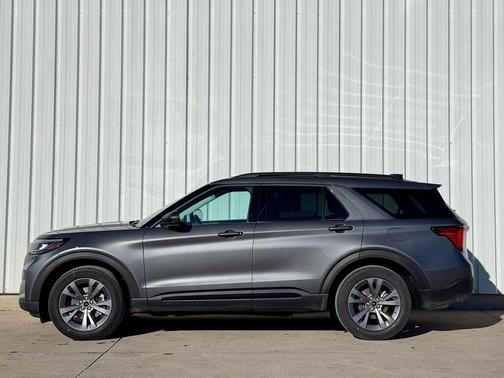 2026 Ford Explorer Active (200A)