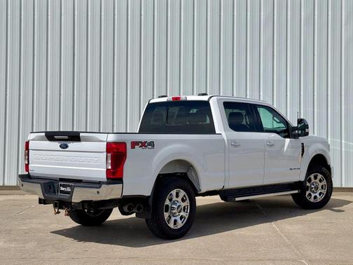 Oxford White 2021 Ford F-350 Lariat