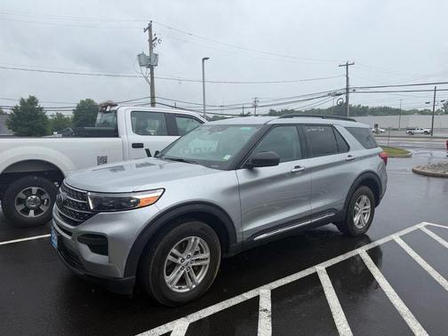 Silver Metallic 2023 Ford Explorer XLT