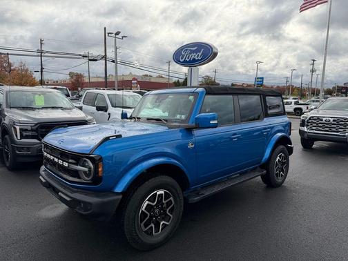 2022 Ford Bronco Outer Banks