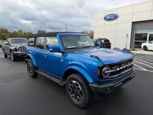 2022 Ford Bronco Outer Banks