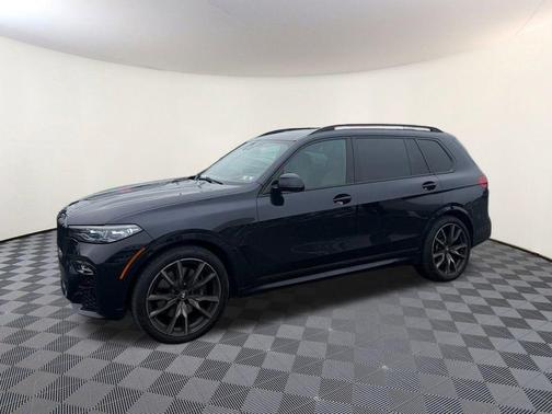 2021 BMW X7 M50i