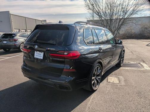 2021 BMW X7 M50i
