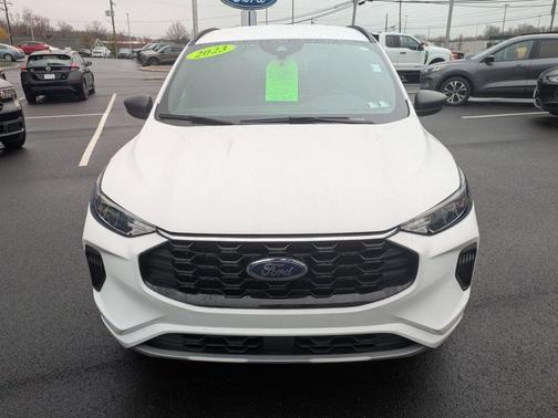 Oxford White 2023 Ford Escape ST-Line