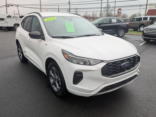 Oxford White 2023 Ford Escape ST-Line