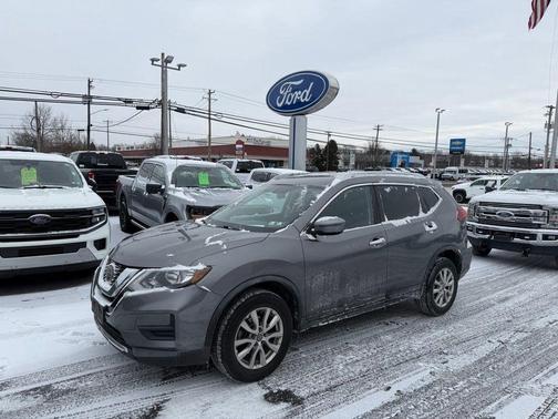2018 Nissan Rogue SV