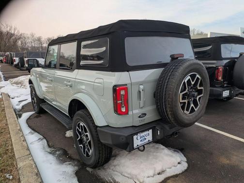 2021 Ford Bronco Outer Banks