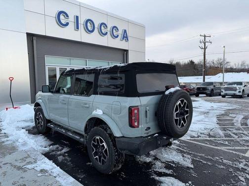 2021 Ford Bronco Outer Banks