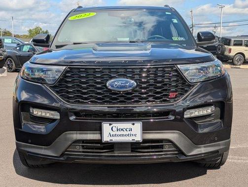 2022 Ford Explorer ST