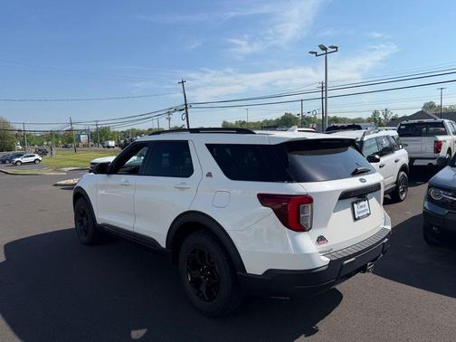 White Metallic 2022 Ford Explorer Timberline