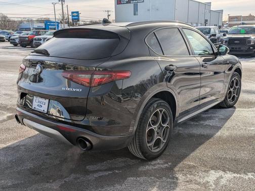 2023 Alfa Romeo Stelvio Ti