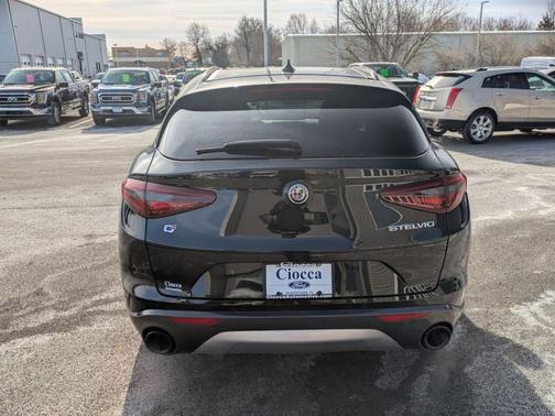 2023 Alfa Romeo Stelvio Ti