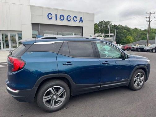 2021 GMC Terrain SLT