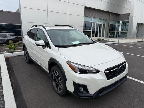 Crystal White Pearl 2018 Subaru Crosstrek 2.0i Limited