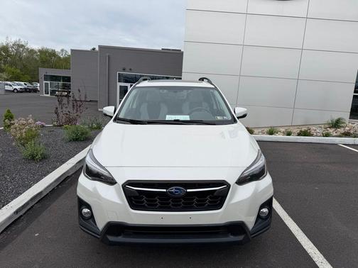 Crystal White Pearl 2018 Subaru Crosstrek 2.0i Limited