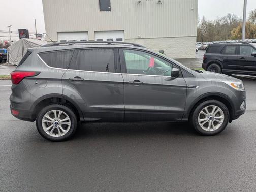 Magnetic 2019 Ford Escape SEL