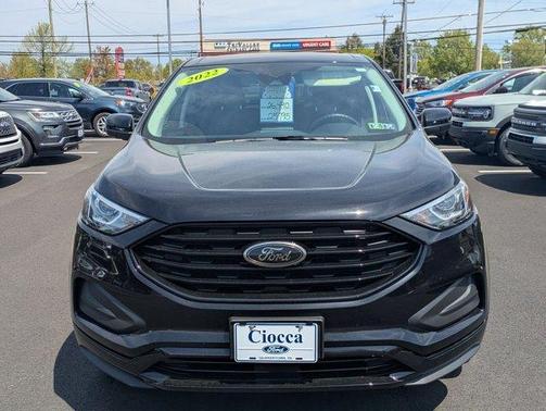2022 Ford Edge SE