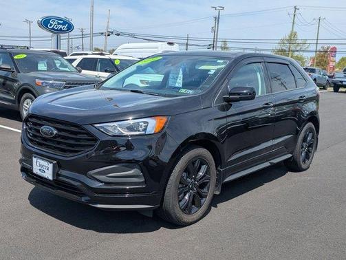 2022 Ford Edge SE