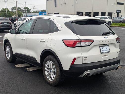 2021 Ford Escape SE