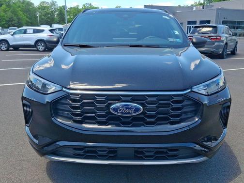 Black Metallic 2023 Ford Escape ST-Line