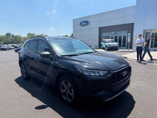 Black Metallic 2023 Ford Escape ST-Line