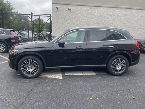 2025 Mercedes-Benz GLC 300 Base 4MATIC