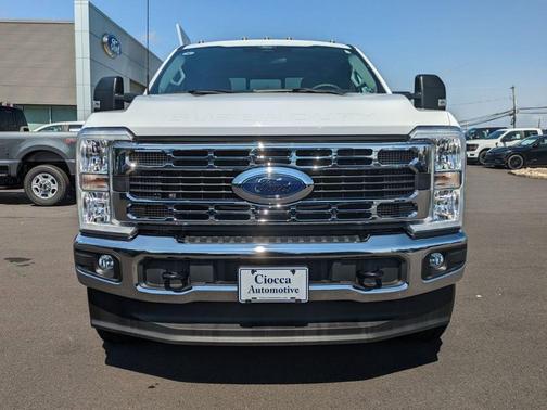 2024 Ford F-350 XLT