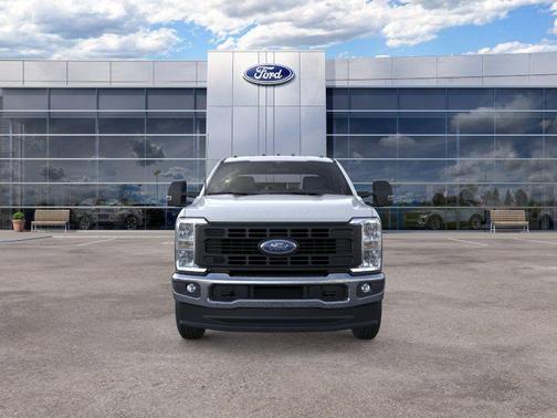 Oxford White 2026 Ford F-250 XL