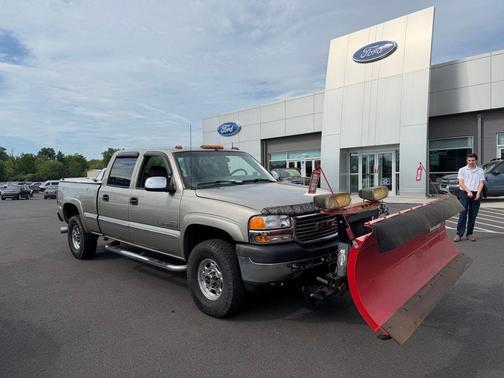 Champagne 2001 GMC Sierra 2500 SLE