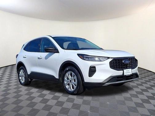 Oxford White 2023 Ford Escape Active