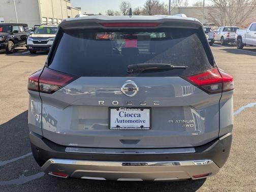 2021 Nissan Rogue Platinum
