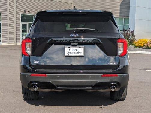 2022 Ford Explorer ST-Line