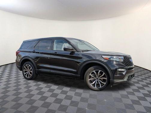 2022 Ford Explorer ST-Line