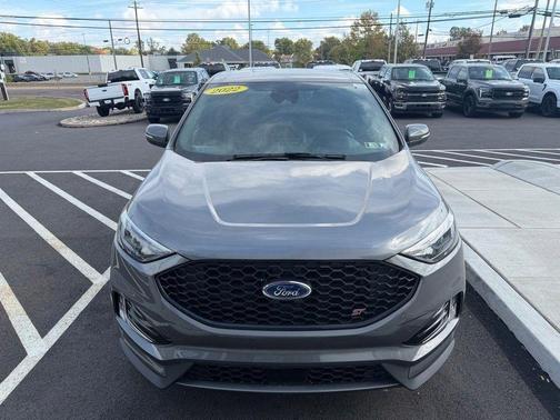 2022 Ford Edge ST