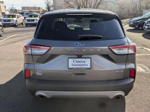 2022 Ford Escape SE