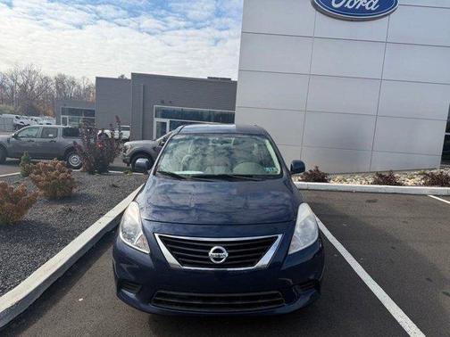 2014 Nissan Versa 1.6 SV