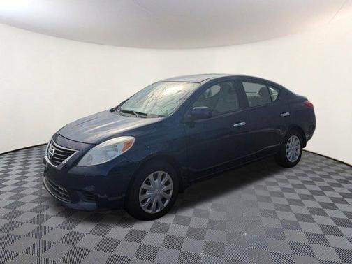 2014 Nissan Versa 1.6 SV