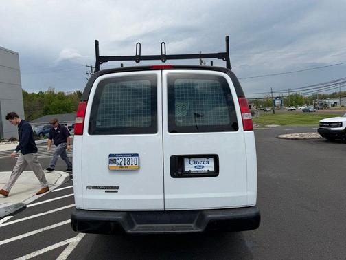 Summit White 2016 Chevrolet Express 2500 Work Van