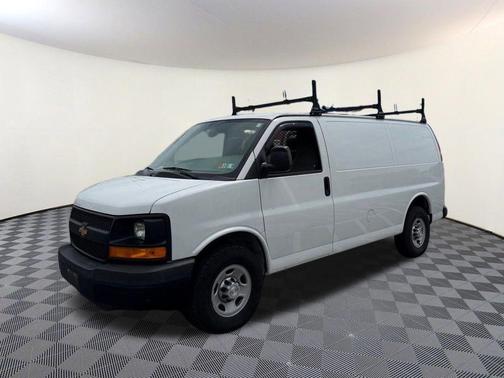 Summit White 2016 Chevrolet Express 2500 Work Van