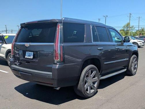 2016 Cadillac Escalade Luxury
