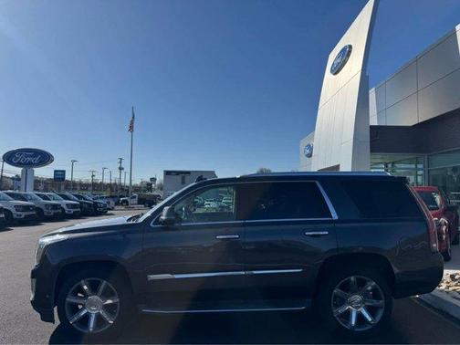 2016 Cadillac Escalade Luxury
