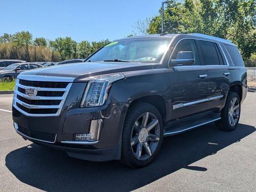 2016 Cadillac Escalade Luxury