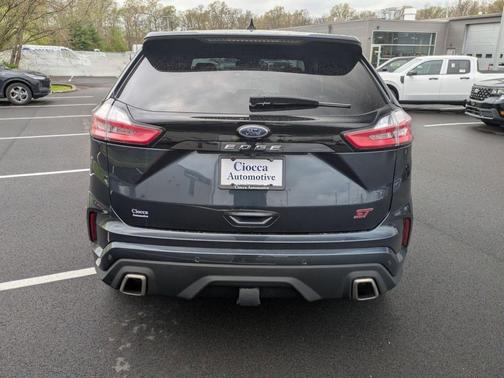 Blue Metallic 2022 Ford Edge ST