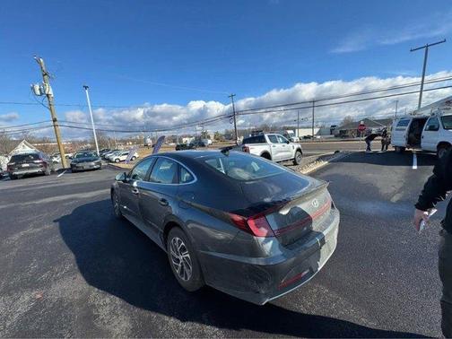 2020 Hyundai SONATA Hybrid Blue