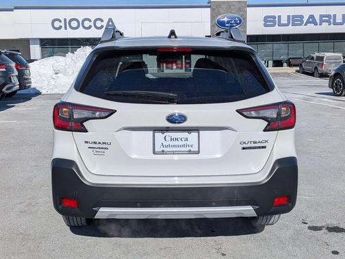 2023 Subaru Outback Touring XT